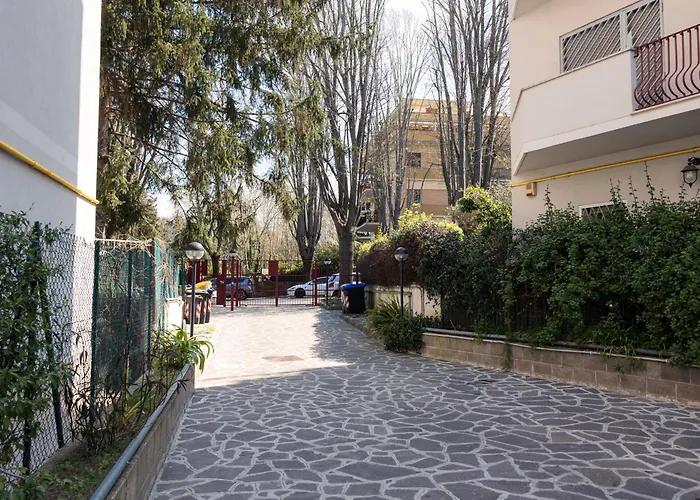 La Terrazza Sui Tigli Eur Metro Laurentina * Roma
